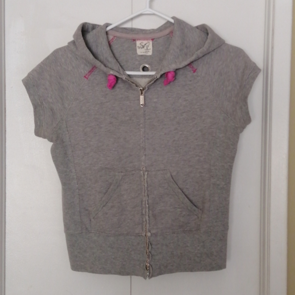 Sleeveless zip hoodie
